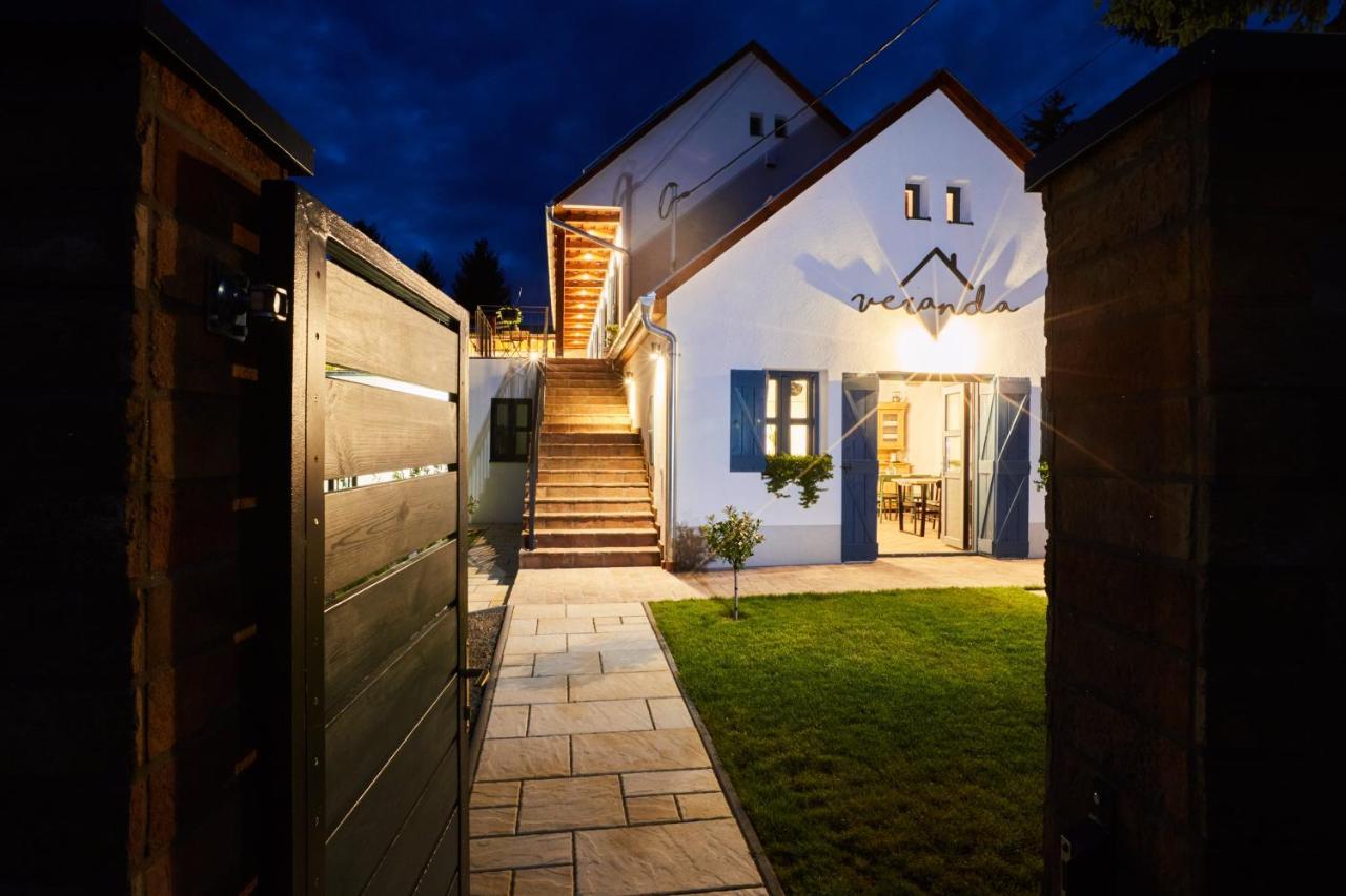 Veranda Villany Exterior photo
