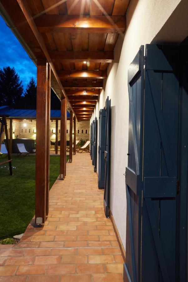 Veranda Villany Exterior photo